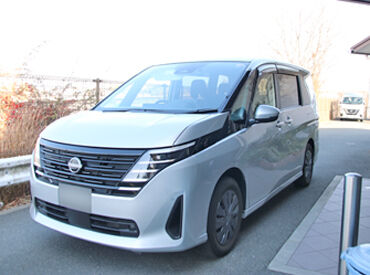 使用する車はこんな感じ！
一般的な7～8人乗りの車両です◎