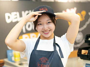 ＜お仕事はカンタンなことからStart！＞
先輩が教えるので安心☆
ひとつずつ覚えて...
＼できることが増えて楽しくなる♪／