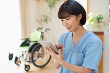 株式会社プラス・ピボット　ホップ事業部 ＊周りに相談できず、困っていませんか？＊
収入や休み、人間関係、価値観‥
その課題を解決すべく『ホップ』を立ち上げました◎