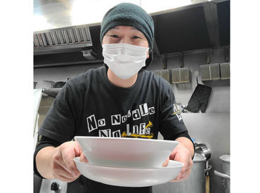 \今すぐ働きたい方にも/
面接の合否はその場でお伝え!
最短で翌日からの勤務も可能です♪