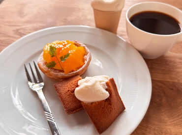 anfiler （アンフィレール） 素材にこだわった焼菓子と、丁寧に淹れるコーヒー♪
お客様の笑顔や「美味しかったです！」の言葉が嬉しいお仕事です◎