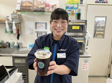 24H営業に向けてスタッフ募集中♪
スタッフがそろって、研修が終わり次第再開◎
マイカー通勤OK&駐車場完備!