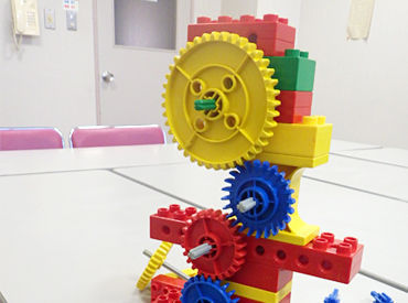 週1日・1日2時間~OK!シフト自由&交通費全額支給★副業やWワークも歓迎♪