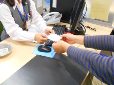 今回募集するお仕事と同じ作業をしている社員は現在、3名います。
分からないことは何でもすぐに相談できる環境です♪