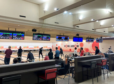 ★10～30代のスタッフ活躍中！★
学生・フリーター主婦(夫)さんなど、
性別・年齢関係なくみなさんを歓迎します◎