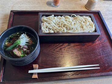 お休み希望も気軽に相談できます◎
主婦さん、フリーターさん活躍中！
「学校行事」なども問題なく参加できます♪