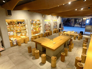 【11~18時】の中からスキマ時間に◎
扶養控除内勤務やWワークもOK!
しかも…交通費は嬉しい"全額支給"♪