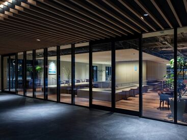 履歴書不要！
気になったらスグ応募OK◎
コーヒー無料やフード割引など、嬉しい社割も♪