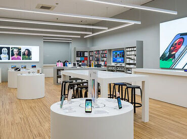 世界的に有名な"Apple"製品の販売をお任せします!
なんと、Apple製品の社員割引も◎
まずはお気軽にご応募くださいね♪