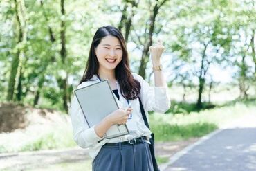 キャリアリンク株式会社　※東証プライム上場/JFP140613 経験ゼロからのスタート。
“不安”を“自信”に変える場所★
第二新卒・フリーター歓迎！成長できる仕事、あります