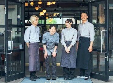 & OIMO TOKYO　富ヶ谷 カフェ未経験の方も大歓迎！
10代・20代スタッフがメインで活躍中♪
※画像はイメージです
