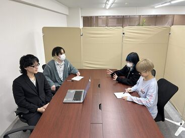 20～30代のスタッフさんが中心に活躍中！
皆さん気さくで優しい方ばかりなのでなじみやすい✦
すぐに打ち解けられる職場です♪