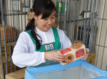 ネットスーパー（高崎吉井店） 現在のスタッフもみんな未経験からスタートしました♪先輩スタッフが側にいるから、わからないことも聞けるのも安心ポイント！