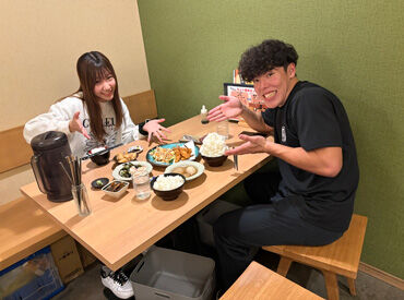 鮨と酒　悠久　名駅柳橋店 未経験やブランクがある方もしっかりと
丁寧にお教えするので、すぐに覚えられます！
経験がある方はスキルを発揮するチャンス♪