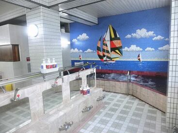 大星湯 創業70年の地元に愛される銭湯です。
備長炭のお風呂は名物なので仕事終わりにぜひご堪能ください♪