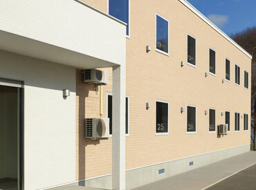 社会福祉法人 勇志会 グループホーム セカンドハウス藻岩下 今年の4月に新しく開設したばかりのキレイな施設です！
夜勤専従でしっかり稼げます！