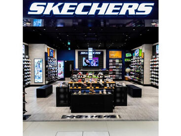 SKECHERS 福利厚生◎
働きやすさ重視！
楽しく働けて、
お得な社割とお給料Get♪♪