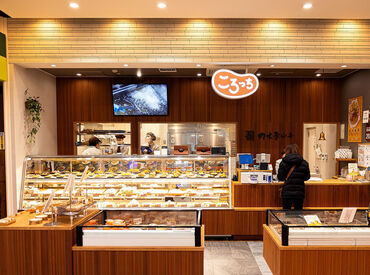 ころっち草津エイスクエア店 4月1日だからまだまだ新店気分♪
新しい仲間と一緒にお店を作り上げよう！