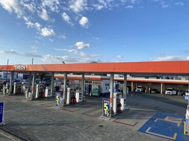 ENEOS　セルフアクアドーム前SS／株式会社Misumi 柔軟なシフトが魅力★
日中だけ！夕方から！土日だけ！
今週はシフト少なめがいい…
など、なんでも相談してくださいね！