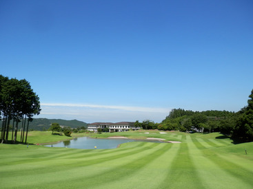 ゴールド木更津カントリークラブ ゴルフ場での運営業務をお任せします！
未経験の方もしっかりサポートするので
安心して飛び込んできてくださいね◎