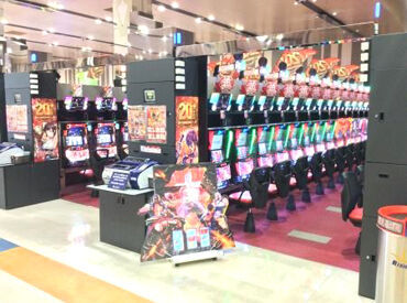 雰囲気よし・時給よし・シフトよし皆で協力しながら楽しく◎
どなたでも温かくお迎えします!