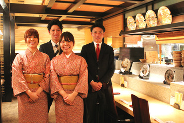 土佐料理 祢保希（ねぼけ）　新宿店 記念日や特別な日に選ばれるレストランで、
お客様の“思い出づくり”
をお手伝いするお仕事です★