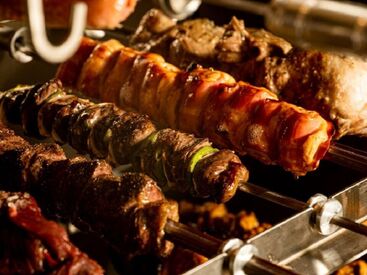 オシャレな店内も魅力の1つ♪
昼・夜どちらでも働けます!