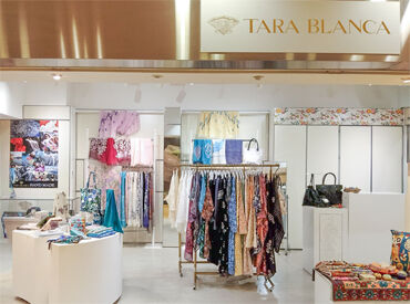 TARA BLANCA アクアシティお台場店 未経験の方も大歓迎♪
安心・丁寧な研修サポートがあるので
どなたでもお気軽にご応募ください◎