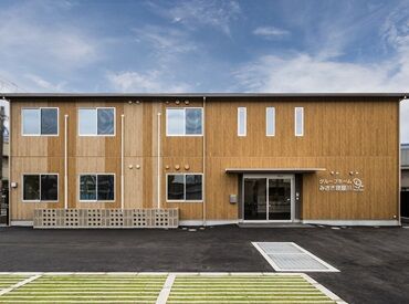 研修・先輩のサポートがあるため未経験の方も安心!
資格取得支援でスキルアップをしながら
長期で腰を据えて働けます◎