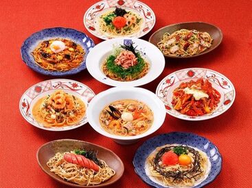 みんなで協力しながら楽しく働ける♪同年代スタッフ多数＆初バイト・未経験も安心スタート！