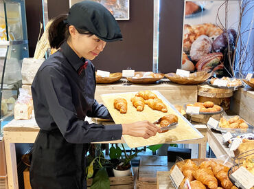 家事や育児、学業と両立している方など
働き方はさまざま♪
無理なく働いて稼げます！