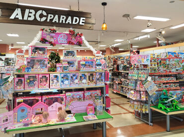 未経験OK！
先輩スタッフがしっかりサポートします！ 
雑貨の知識がない方、販売経験がない方もご安心ください！