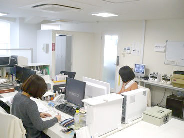 接客もオフィスワークスキルも身につく！
つつじケ丘駅から徒歩1分で通いやすさもポイント♪
事務所内はこんな雰囲気です◎