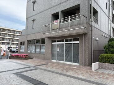 ローソン ふじみ野駅東口店　※7月中旬オープン ★新店舗OPEN★
みんな一緒のスタートで安心！
自分のペースで働けるから、学校や家庭、Wワークとの両立もラクラクです♪