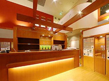 水春亭 鶴見緑地湯元水春店 月8日休みをしっかり確保！
人手不足で休めない心配は不要です。
プライベートの時間も大切にできる
環境をご用意しています☆