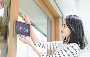 株式会社ライトグリーン アットホームな雰囲気でスタッフ同士も仲良し★
未経験スタートの方も丁寧にフォローしますので安心してください♪
