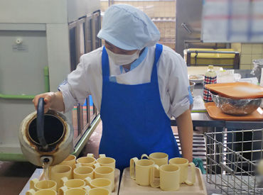 株式会社三重給食センター　たいりん保育園内厨房 お子様がいる主婦さん、中高年さん、シニアさんが多数活躍中！
健康で美味しい食事がご自宅でも作れるように♪