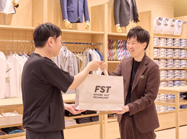 FUTURE SUIT TECHNOLOGY イオンモール京都五条店[5704] お客様のご希望にピッタリなスーツをご提案！
普段の生活でも役立つ
スーツに関する知識も身につきます◎