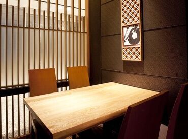 《オシャレ自由》髪色もネイルも全部OK！
”自分らしさ”も許してくれる働きやすい職場◎