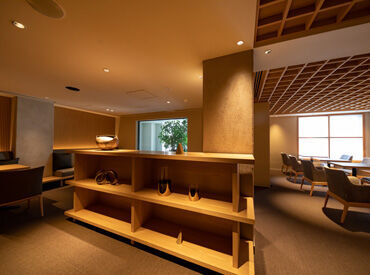 観光・ホテルのお仕事に興味がある方必見！
京都の中心地にあるホテルで、お客様を「おもてなし」しませんか♪