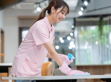 ＜不況に強い安定ワーク♪＞
当社はシフトカットなし！
長く安心してご勤務いただける会社です＊