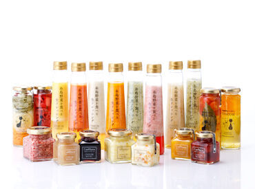 糸島の野菜をそのまま擦り下ろした、フレッシュな生ドレッシングを取り扱い♪
商品のご紹介やラッピング対応をお任せします！