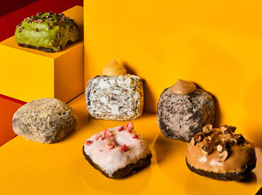 I’m donut？　グルテンフリー＆ヴィーガン　渋谷青山通り 未経験の方も大歓迎！
季節ごとに開発される新商品もあり、日々ワクワクがたくさん♪
スタッフはまかないや社割で楽しむことも◎