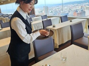 未経験スタート大歓迎♪お友達との応募もOKです★
難しい作業は一切ナシ！やる気と笑顔があれば◎