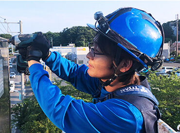 ウチノ看板株式会社 現場や案件ごとに仕事内容働くメンバーが変わるため、
「変化を楽しめる人」「柔軟な考えができる人」にはピッタリの環境です◎