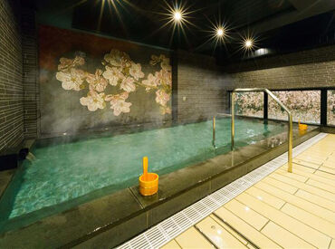 友達との応募も歓迎！
まずは面接で気軽にお話しましょう♪