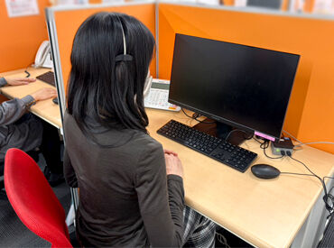 先輩スタッフがそばでサポートするので、
わからないことはすぐに聞ける環境です♪