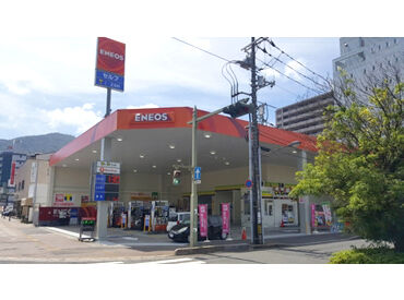 バイト→正社員になったスタッフも多数活躍中！
手厚い福利厚生があるので安心＆安定して働けます◎