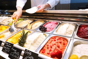 人気のスイーツも食事補助や社割でお得に楽しめちゃいます♪