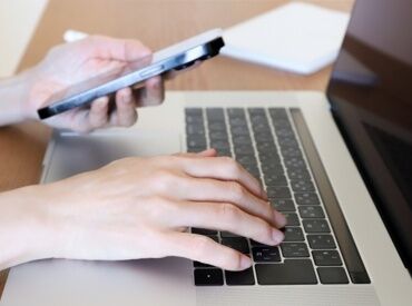 サックスバーホールディングス商品部[9070] 【未経験も大歓迎】"職場の雰囲気"も自慢の一つ！
優しい先輩がしっかりサポートするので安心◎